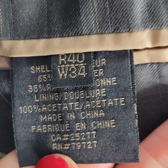 Styled in Italy Men's Gray Pinstriped  3-Button Front Pockets Suit Jacket Blazer - Picture 7 of 12